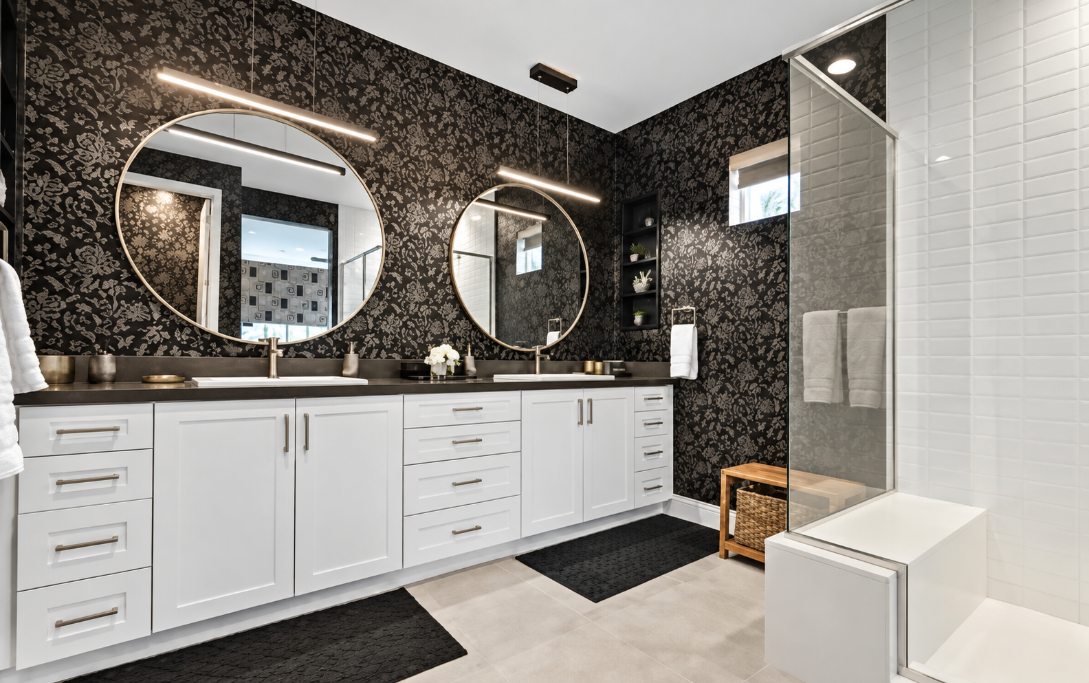 Terra Lago Vacation Rental | Primary Bathroom